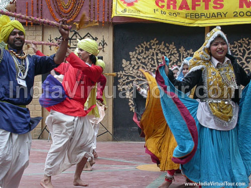 Artists from Haryana performing