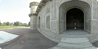 A closer view of Itmad-Ud-Daulah Tomb