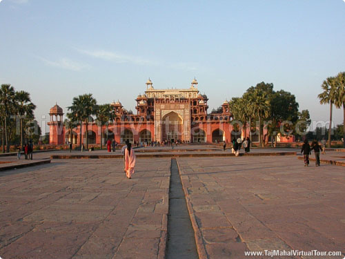 View of multi-storied Akbar Tomb