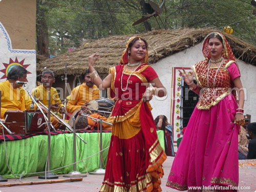 Artists from Uttar Pradesh