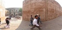 Another view of entrance Gallery to Agra Fort