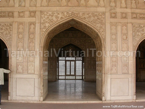 Outside view of Khas Mahal