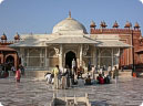 Front view of Dargah of Sheikh Salim Chisti
