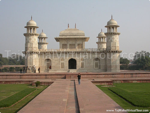 View of Itmad-Ud-Daulah Tomb