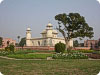 side view of Itmad-Ud-Daulah Tomb