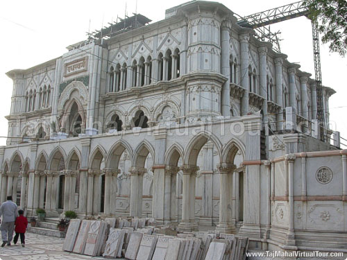 Side view of Radha Swami Samathi