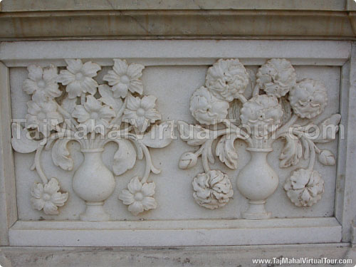 Unexplainable stone carving in Radha Swami Samathi