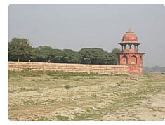 Black Taj Mahal