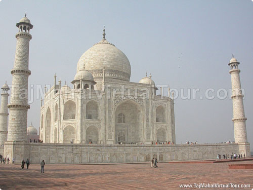 Side View of Taj Mahal